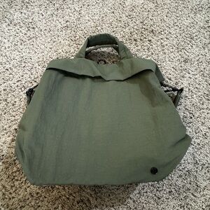 Lululemon On My Level Bag 19L